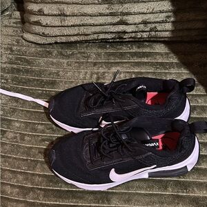 Nike Black and White Athletic Shoes